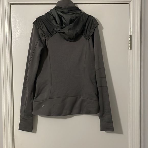 Lululemon jacket - Picture 4 of 5